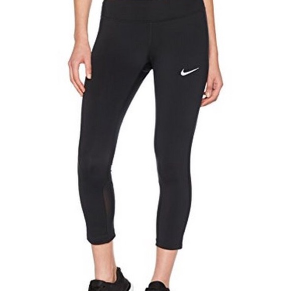 Nike Black Dri-Fit Cropped Leggings Size S - Picture 1 of 10